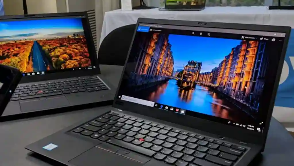 Deltron ThinkPad
